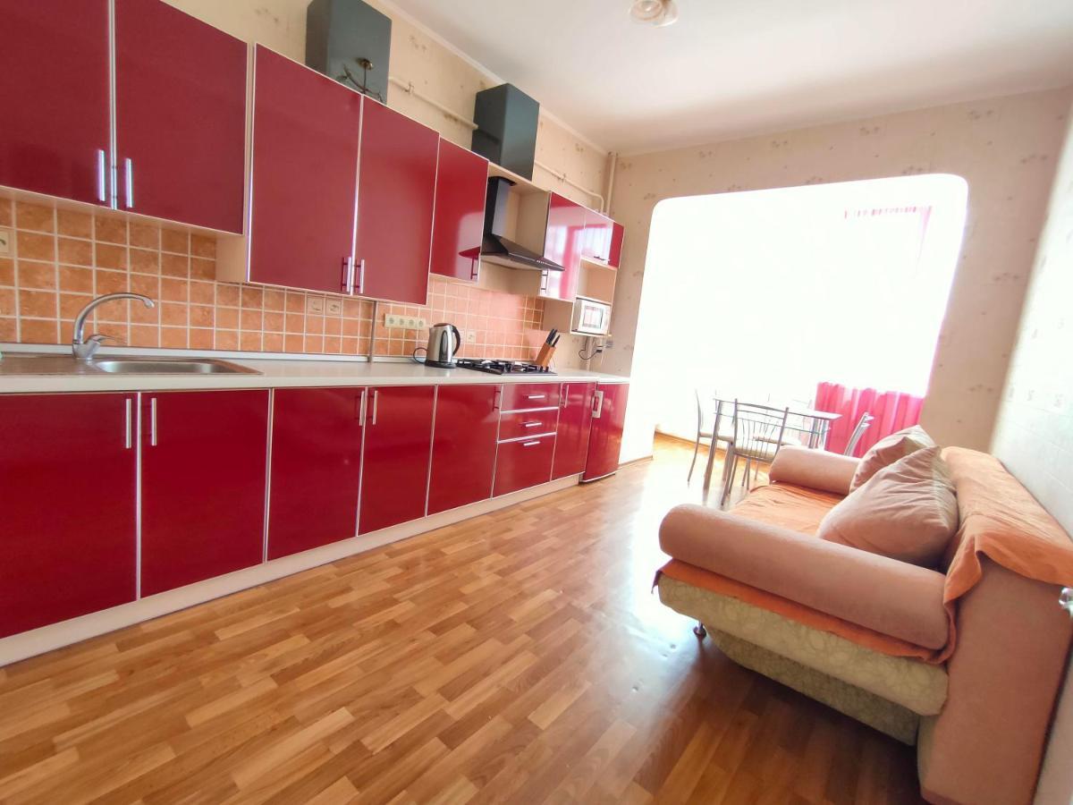 Apartment Ekaterina ชรอโนมอสค์ ภายนอก รูปภาพ