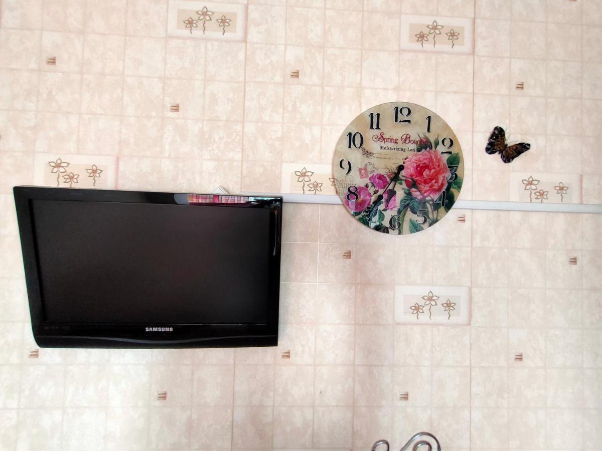 Apartment Ekaterina ชรอโนมอสค์ ภายนอก รูปภาพ
