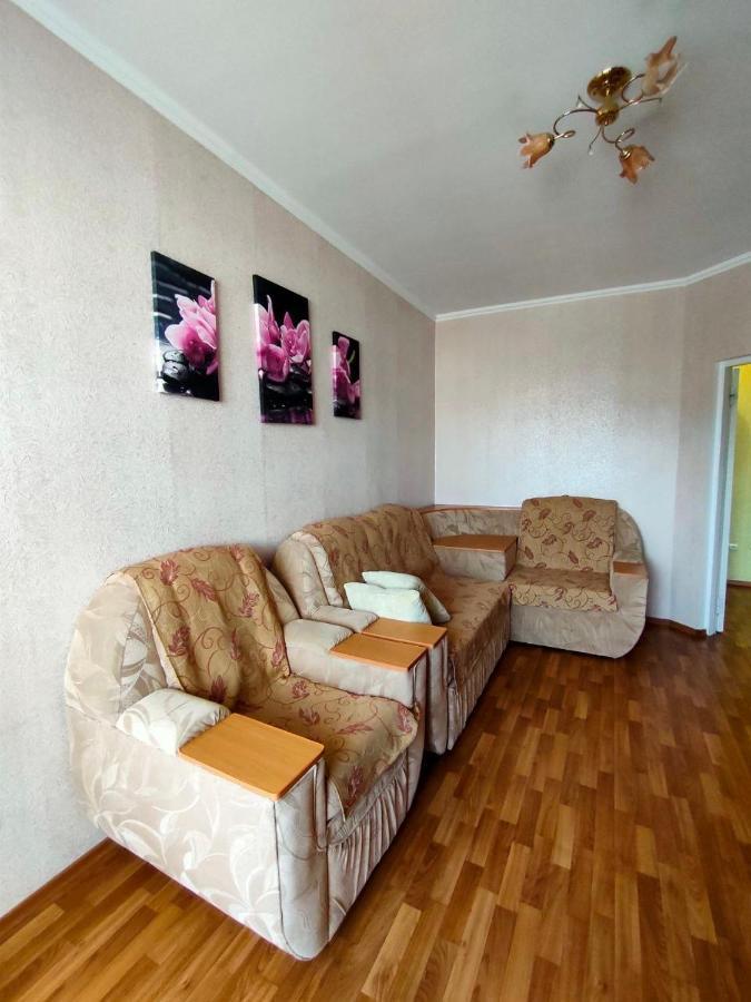 Apartment Ekaterina ชรอโนมอสค์ ภายนอก รูปภาพ